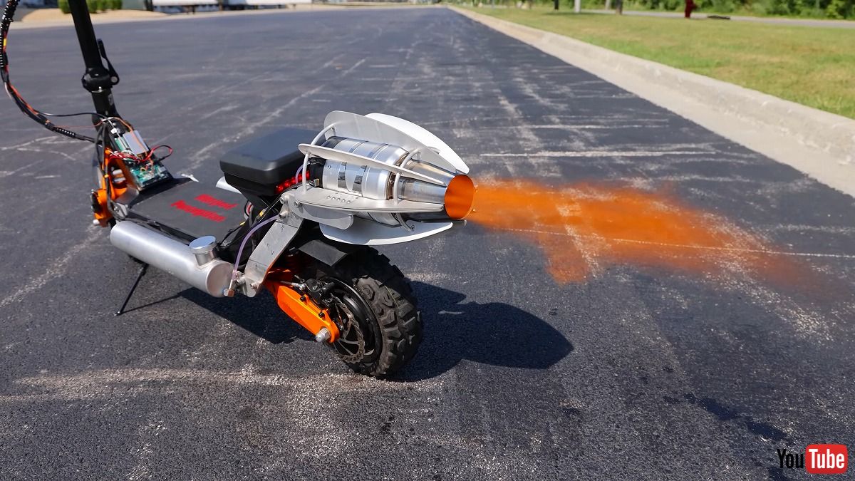 ジェットエンジンを搭載した魔改造キックスクーター爆誕 加速力がヤバすぎる Webヤングマシン 新車バイクニュース