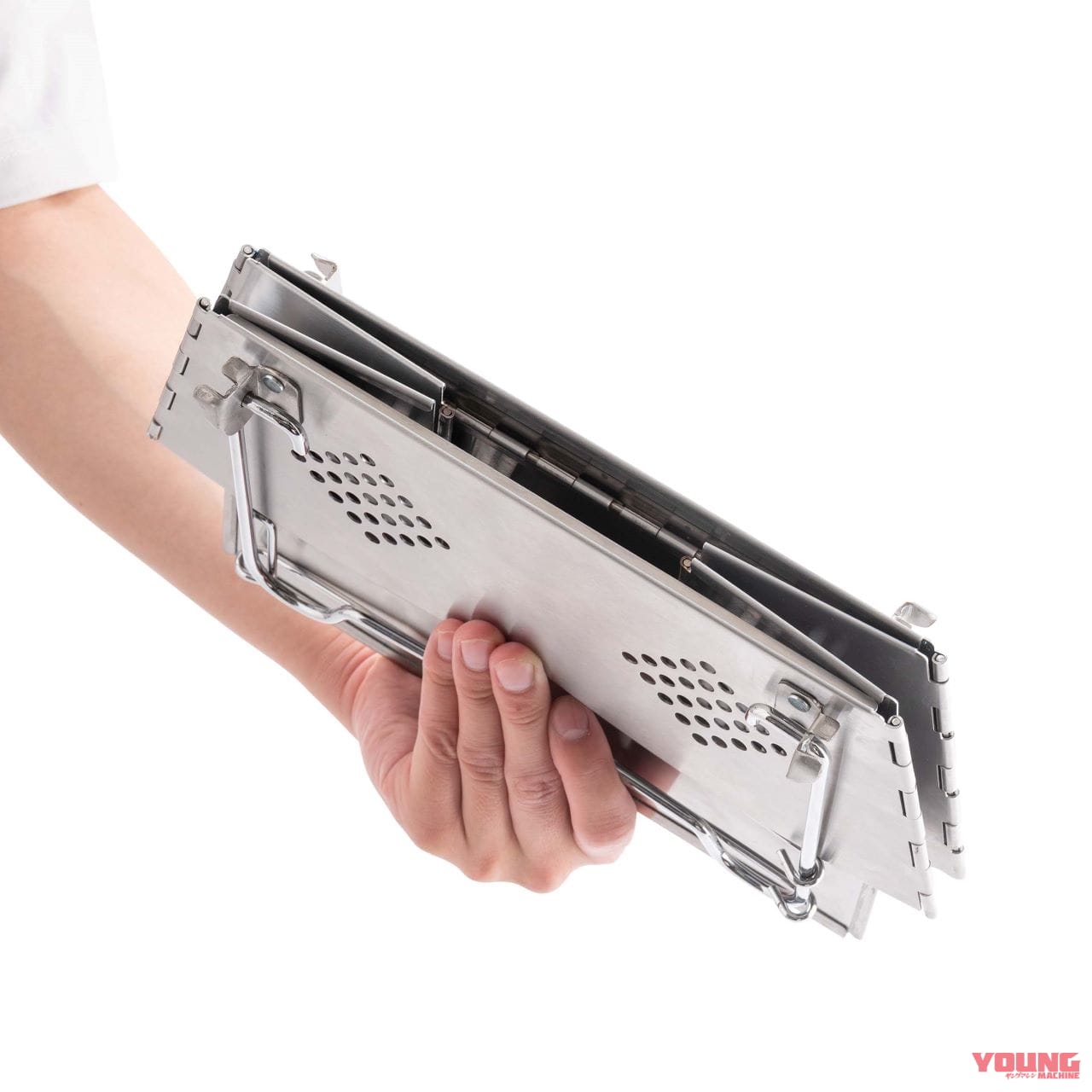 フォールディングスクエアグリル|2022 ワークマンの新作「キャンプ・ツーリング向け」ギア9選【速報】