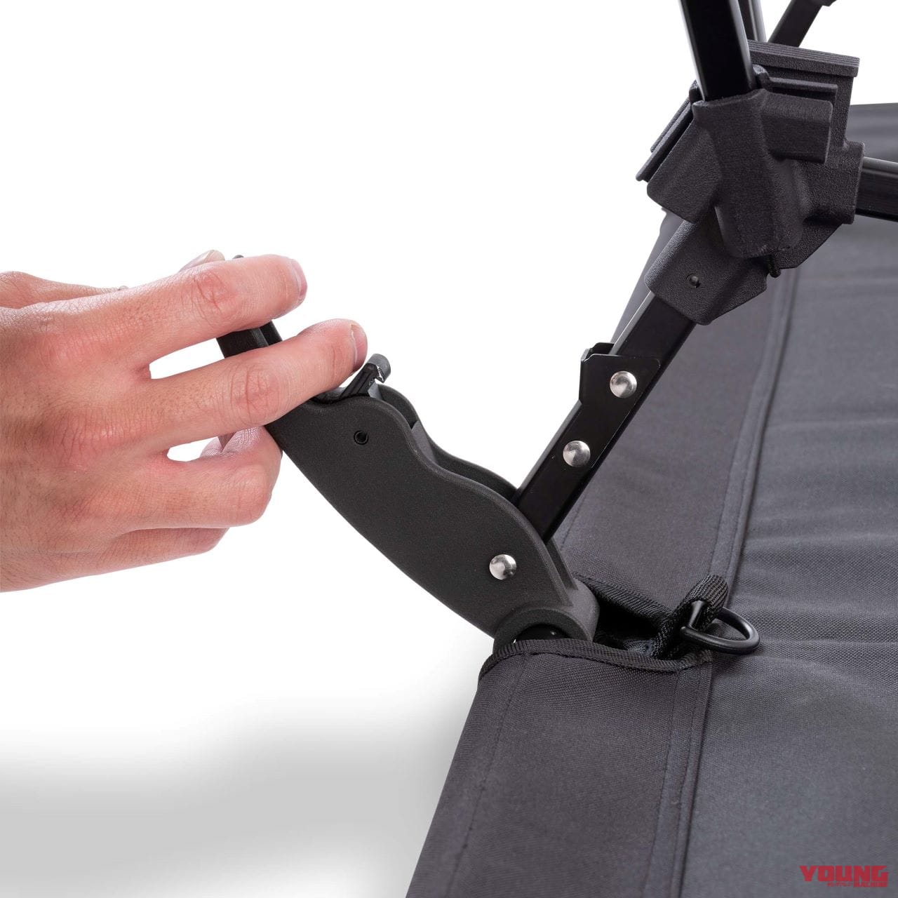 フィールドコア 燃え広がりにくいアルミコット|2022 ワークマンの新作「キャンプ・ツーリング向け」ギア9選【速報】