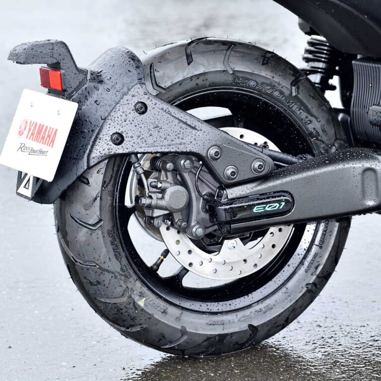 YAMAHA E01|ヤマハ、実証実験用の電動スクーター投入!! E01試乗インプレッション【異次元の上質な走行感にEVの未来を見た】