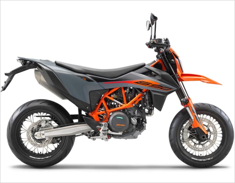 KTM 690SMC R|新生ガスガス、初のストリートモデル登場! SM700 試乗インプレッション