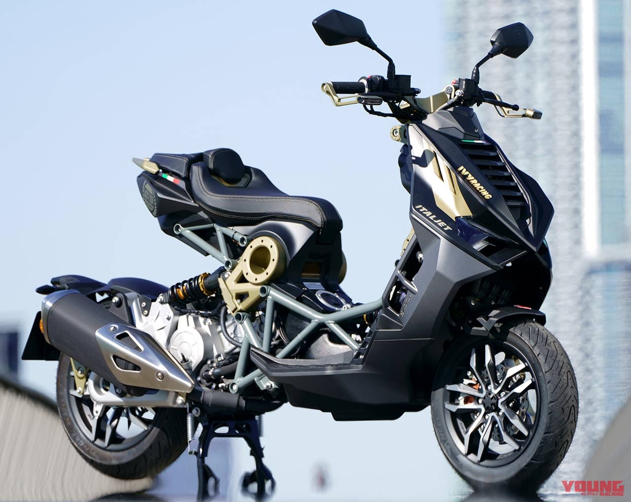 イタルジェット ドラッグスターシリーズ 新型バイクカタログ 芸術的スクーターがより過激に Webヤングマシン 新車バイクニュース イタルジェット ドラッグスターシリーズ 新型バイクカタログ 芸術的スクーターがより過激に Webヤングマシン 新車バイクニュース