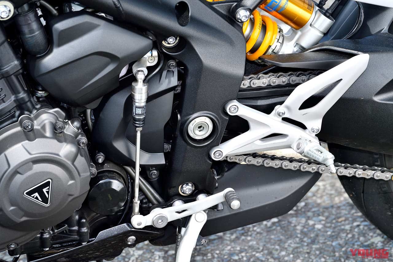 |本気で速いカフェレーサーだ!【トライアンフ スピードトリプル1200RR】試乗ショートインプレッション