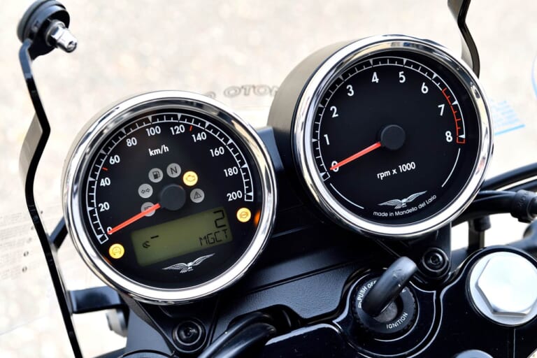 MOTOGUZZI V7 Special|縦置きVの鼓動感を存分に味わえ!【モトグッツィ V7スペシャル】試乗ショートインプレッション