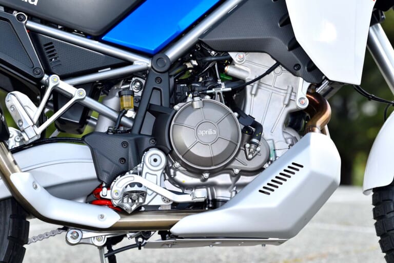 APRILIA TUAREG 660|予想以上のオフ寄りキャラだ!【アプリリア トゥアレグ660】試乗ショートインプレッション