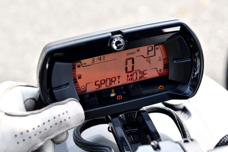 CAN-AM RYKER 600/900|バイクにはない横Gをとくと味わえ! 【カンナム ライカー600/900】試乗ショートインプレッション