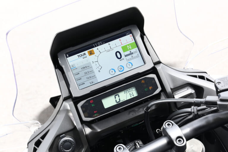 HONDA NT1100|ホンダ NT1100 試乗インプレッション【どこまでも快適、旅バイクの王道】