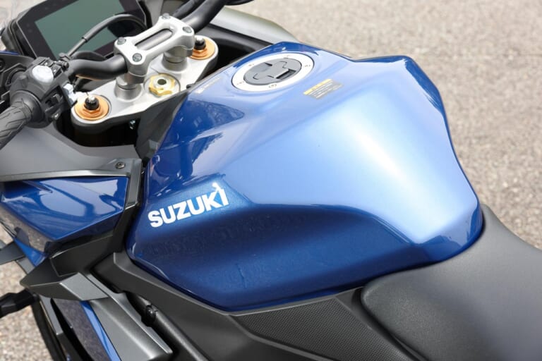SUZUKI GSX-S1000GT|スズキ GSX-S1000GT インプレッション【快適性と運動性のバランスが絶妙】