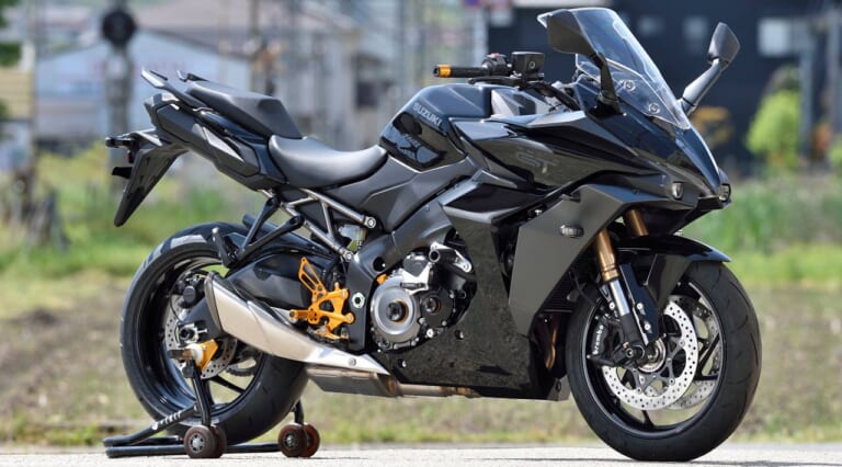 ベビーフェイス GSX-S1000GTカスタム【電脳系ツーリングモデルの魅力を高めるパーツの数々】（11ページ目）