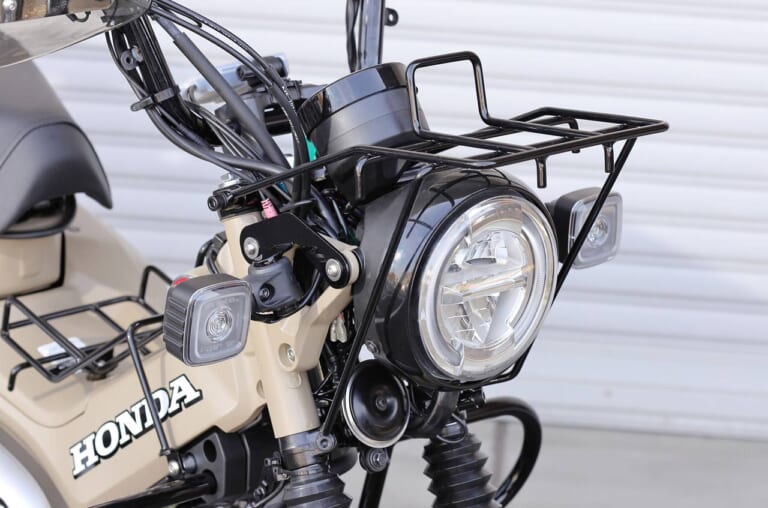 キジマCT125ハンターカブカスタム|ウインカーリロケーションステー|ハンターカブをよりタフに! キジマCT125ハンターカブカスタム【CT125の世界観をキジマが大幅にスケールアップ】