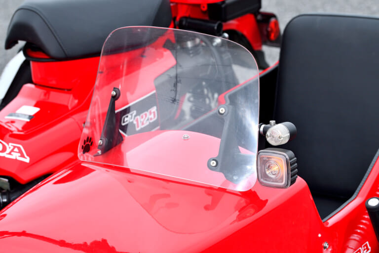 CT125ハンターカブ+ウエディ|「なにこれカワイイ!」「おもしろ!」高速道路走行も可! CT125ハンターカブ×サイドカーのディテールを解説してみた