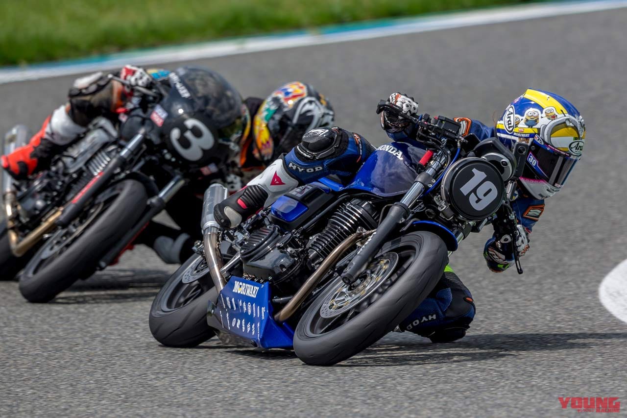 モリワキGBチーム|モリワキGB350鉄馬プロジェクトレポート#3【一般公募ライダーが見事チェッカー! 歓喜の表彰台に】〈注目! ホビーレース最新特報〉