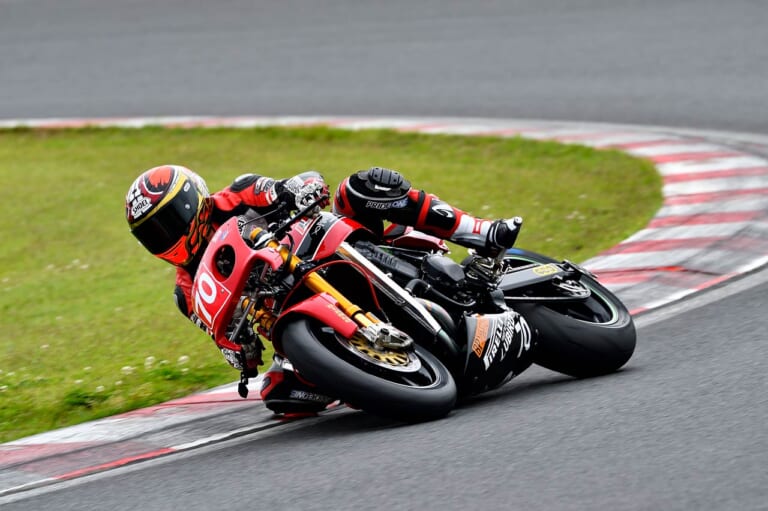 KAWASAKI Z1000|鉄フレームのハヤブサ”鐵隼”と振り返る、テイストオブツクバ ハーキュリーズ参戦マシン