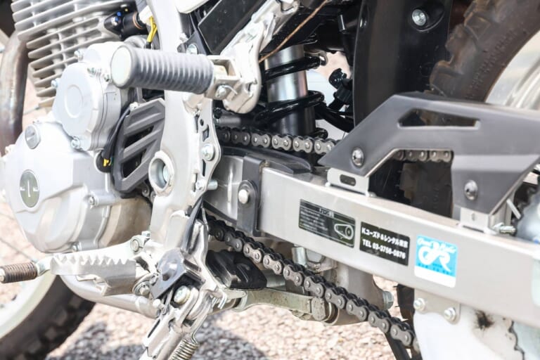 カワサキ KLX230S|サスペンション|カワサキ KLX230S 試乗インプレッション【唯一の難点解消。ダートが身近に】