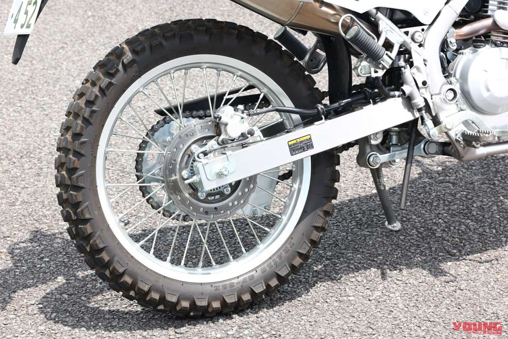 |カワサキ KLX230S 試乗インプレッション【唯一の難点解消。ダートが身近に】