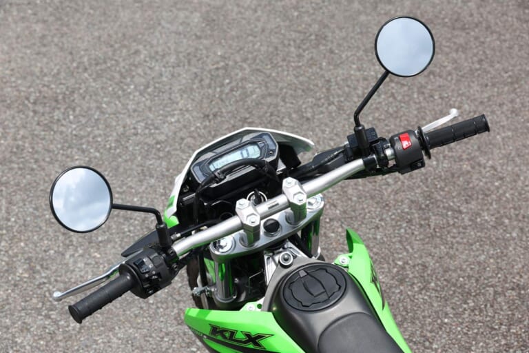 カワサキ KLX230S|ハンドル|カワサキ KLX230S 試乗インプレッション【唯一の難点解消。ダートが身近に】
