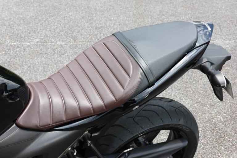 スズキ SV650X|シート|スズキ SV650X 試乗インプレッション【規制対応後もSVらしさは健在】