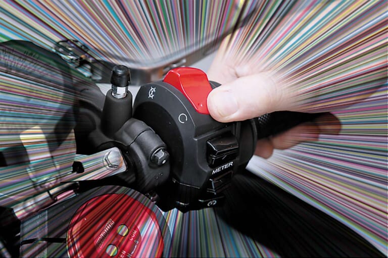 Q13：キルスイッチって何? 「便利な使い方」がある!?【30秒でわかる! バイクの疑問】（14ページ目）