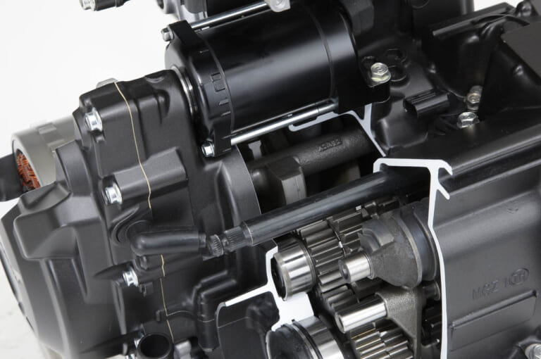 ホンダ|400X|CBR400R|エンジン|バランサーシャフト|バイクほど“エンジン外観”にこだわる乗り物は存在しねえ!?「カッコいい国産エンジン」5選
