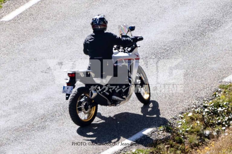 ホンダ|XL750 トランザルプホンダ|XL750 トランザルプ|【Scoop!】ホンダ新型「トランザルプ」の実車を捉えた! ほぼ量産モデルのXL750で間違いなし