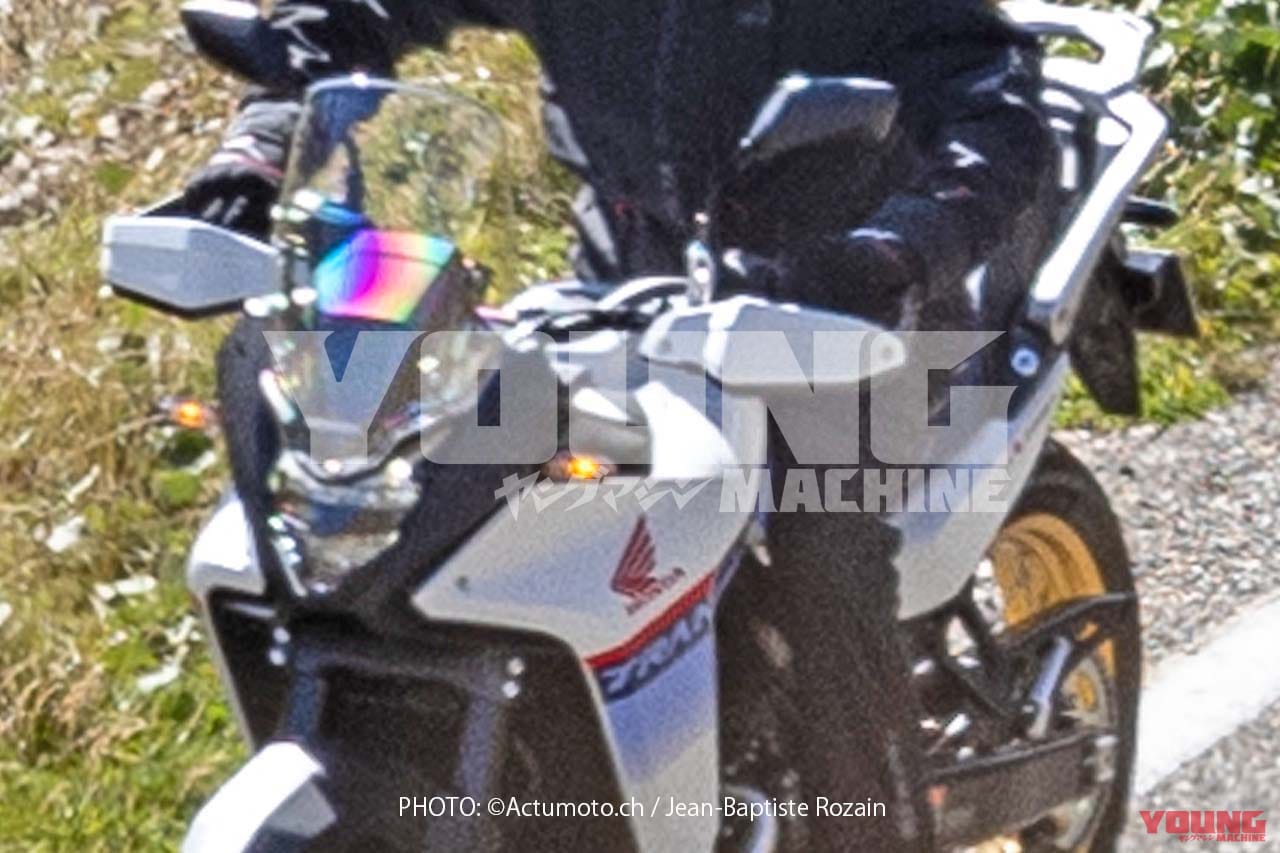 ホンダ|XL750 トランザルプホンダ|XL750 トランザルプ|【Scoop!】ホンダ新型「トランザルプ」の実車を捉えた! ほぼ量産モデルのXL750で間違いなし