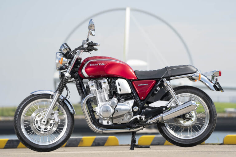 CB1100|左真横|バイクほど“エンジン外観”にこだわる乗り物は存在しねえ!?「カッコいい国産エンジン」5選