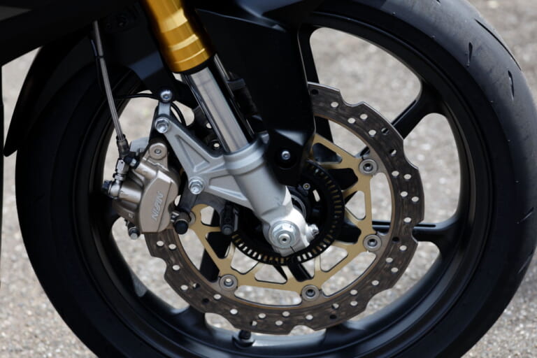 ホンダ|CBR250RR|2023年モデル|ホンダ新型「CBR250RR」が“もてぎ”に出現!! 日本仕様はトラコン装備が確定か