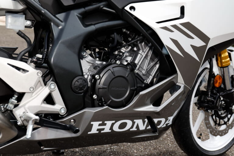 ホンダ|CBR250RR|2023年モデル|ホンダ新型「CBR250RR」が“もてぎ”に出現!! 日本仕様はトラコン装備が確定か