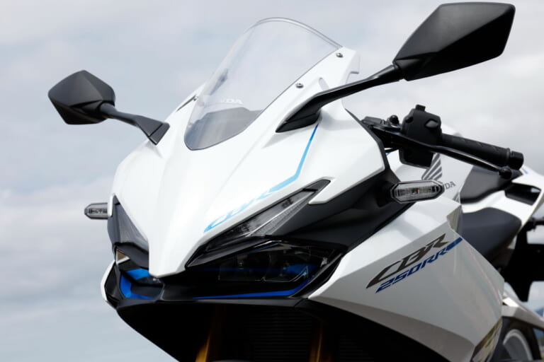 ホンダ|CBR250RR|2023年モデル|ホンダ新型「CBR250RR」が“もてぎ”に出現!! 日本仕様はトラコン装備が確定か