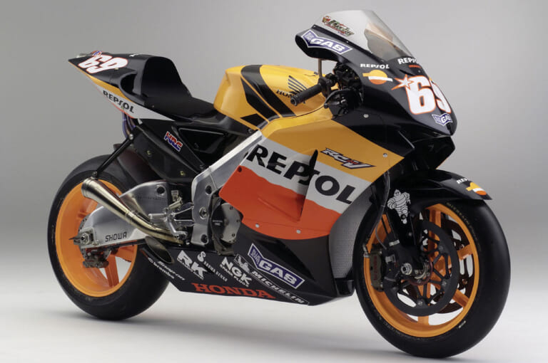 5気筒車イメージ|Q1:気筒数が違うとバイクはどう変わる?【30秒でわかる! バイクの疑問】