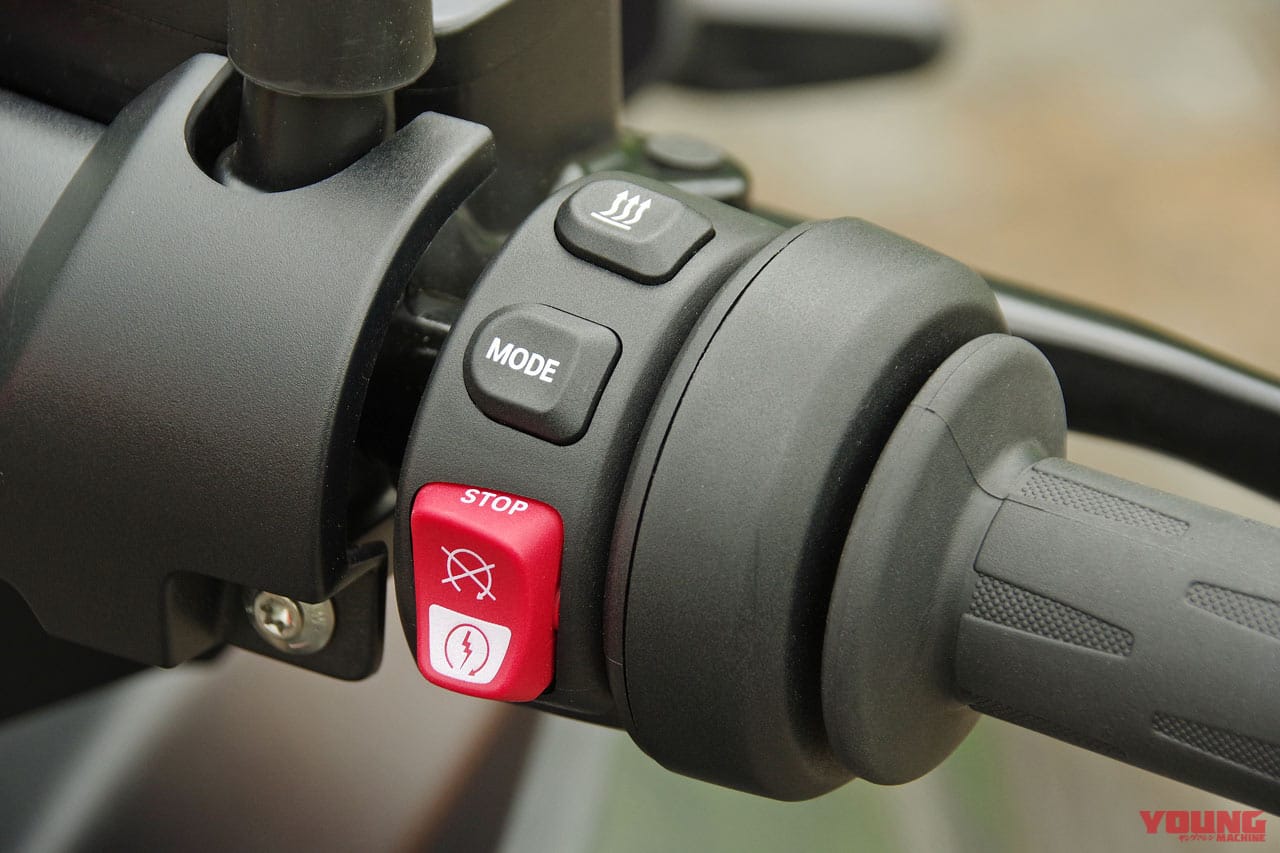 BMW CE04|ハンドル|シティライド最適設計! BMWの電動バイク CE04試乗インプレッション