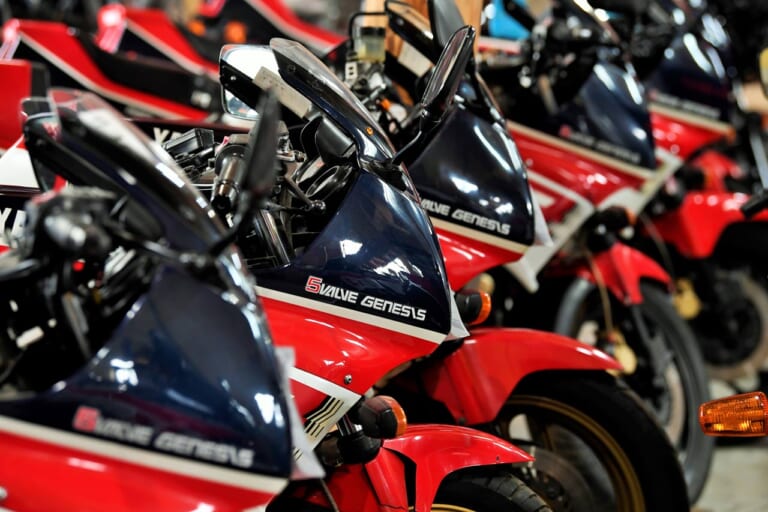 クロスロード|‘80s国産名車 ヤマハFZ750 完調メンテナンス【現代の視点でも万能車の資質は一級品です】