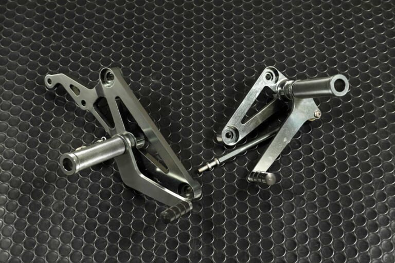 ヤマハFZ750|スゴウ復刻Eddieレーシングステップ|‘80s国産名車 ヤマハFZ750 完調メンテナンス【消耗部品はそれなりに揃うが、状況は厳しい】