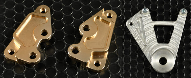 ヤマハFZ750|ブレーキキャリパーサポート|‘80s国産名車 ヤマハFZ750 完調メンテナンス【消耗部品はそれなりに揃うが、状況は厳しい】