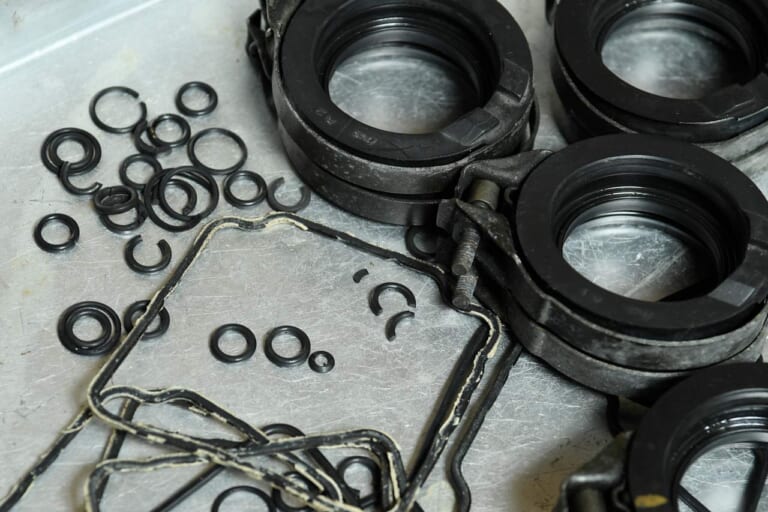 ヤマハFZ750|キャブレターオーバーホール|‘80s国産名車 ヤマハFZ750 完調メンテナンス【消耗部品はそれなりに揃うが、状況は厳しい】