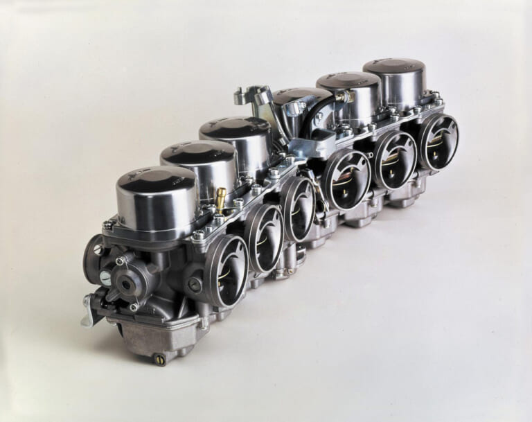 ホンダ CBX|量産二輪初の”24バルブ インライン6”:ホンダCBX【あの素晴らしい名車をもう一度】