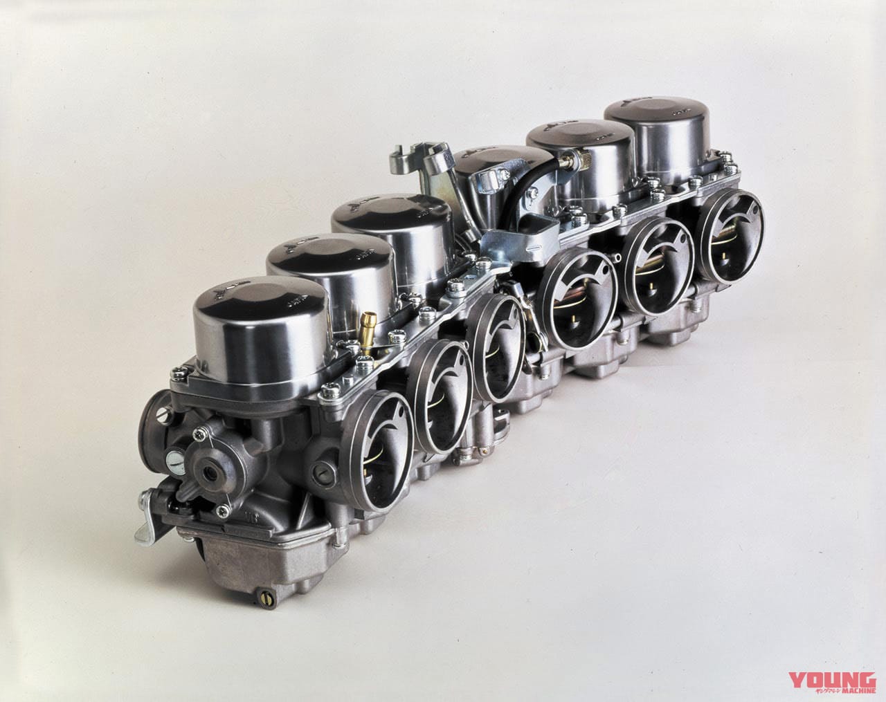 |量産二輪初の”24バルブ インライン6”:ホンダCBX【あの素晴らしい名車をもう一度】