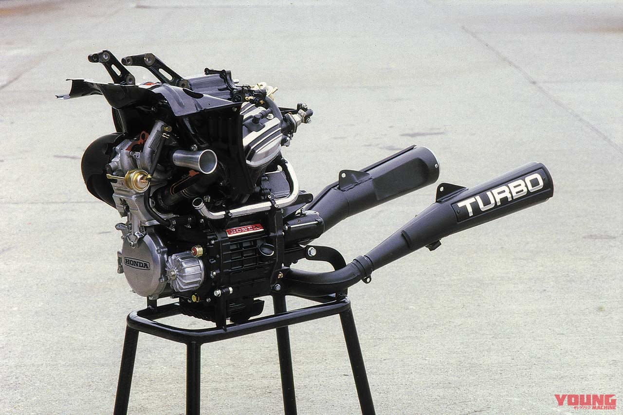 ホンダ CX500ターボ|エンジン|「2輪ターボ車第1号! 」1980年代”ターボ戦国時代”の幕開け:ホンダCX500ターボ【あの素晴らしい名車をもう一度】