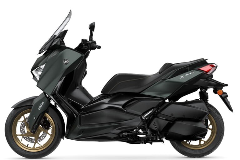 ヤマハ|XMX300 Tech MAX|欧州仕様|2023年モデル|オールニュー「XMAX 300/125/テックマックス」をヤマハが欧州で発表! 日本では250が2023年夏以降登場予定