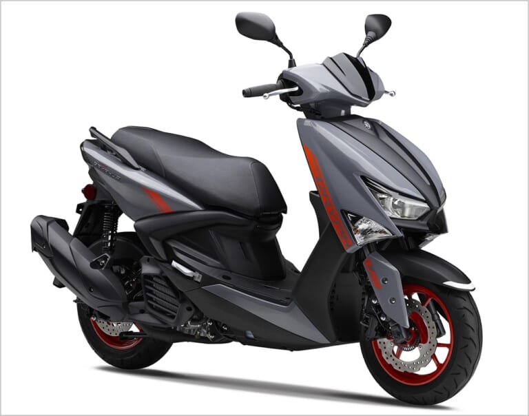 YAMAHA シグナスグリファス|第50回『マシン・オブ・ザ・イヤー2022』 &『 マシン・オブ・ザ・50イヤーズ』人気投票受付スタート【祝・ヤンマシ50周年! 今回は新車が当たるぞっ】