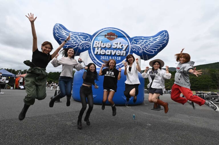 Charaのライブにフィーバー! ハーレー女子たちがブルースカイヘブン初体験!!（13ページ目）