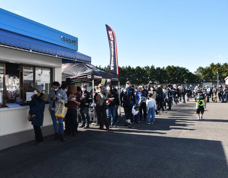 バイク弁当|【ヨシムラミーティング2022レポート】Z650RS用ストレート管が遂にお披露目! 世界耐久選手権の来期参戦についてもヨシムラに”動き”アリだ!!