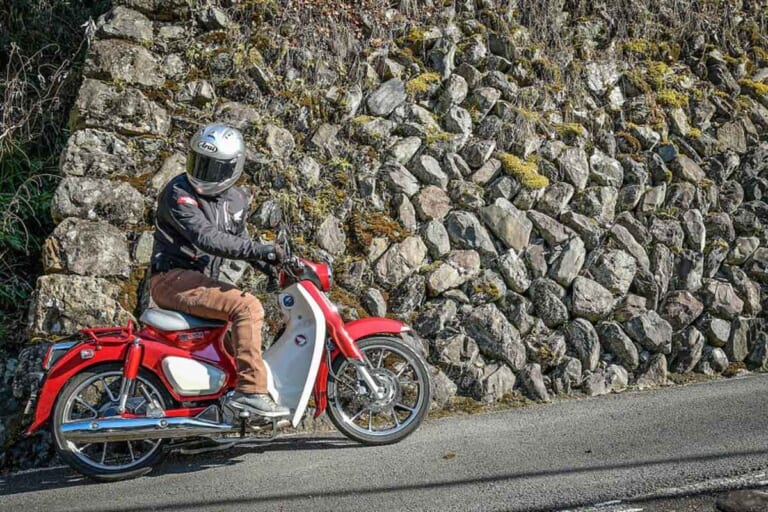 起伏がある坂道にも強い！レンタルバイクで日本の原風景を旅するなら『スーパーカブ C125』がピッタリだと思う【次はどれ乗る？レンタルバイク相性診断／Super Cub C125（2022）】（19ページ目）