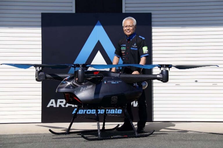 アラセ・アイザワ・アエロスパシアル|超無人機|AZ-1000|空飛ぶGSX-R1000(のエンジン)!『超無人機』……だと……? アラセ・アイザワ・アエロスパシアルが実機初公開