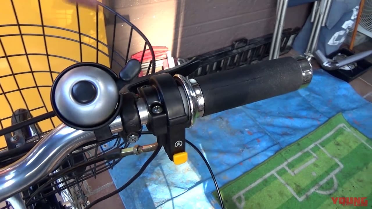 自作モペット製作記 #8|スロットルホルダー|ママチャリ改造バイクついに完成! コレが本当の原動機付自転車だっ!!〈自作モペット製作記 #8〉