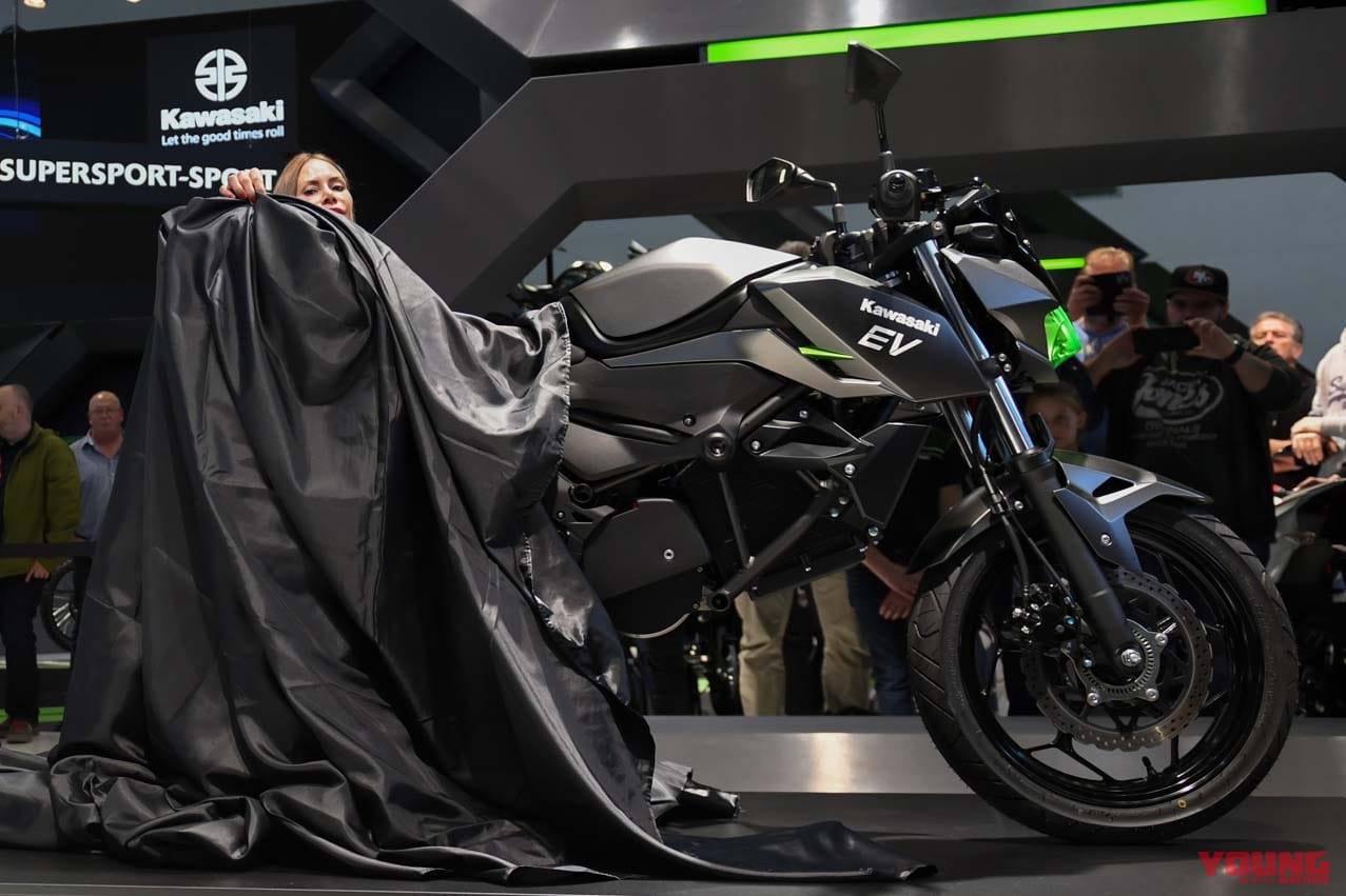 カワサキがインターモトで新型電動バイクの生産プロトタイプを公開