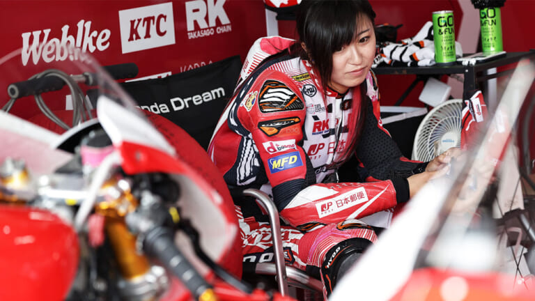 岡崎静夏の新たなる挑戦 vol.5【上手く回り始めた矢先の骨折。悔しい全日本J-GP3クラス第5戦】（28ページ目）