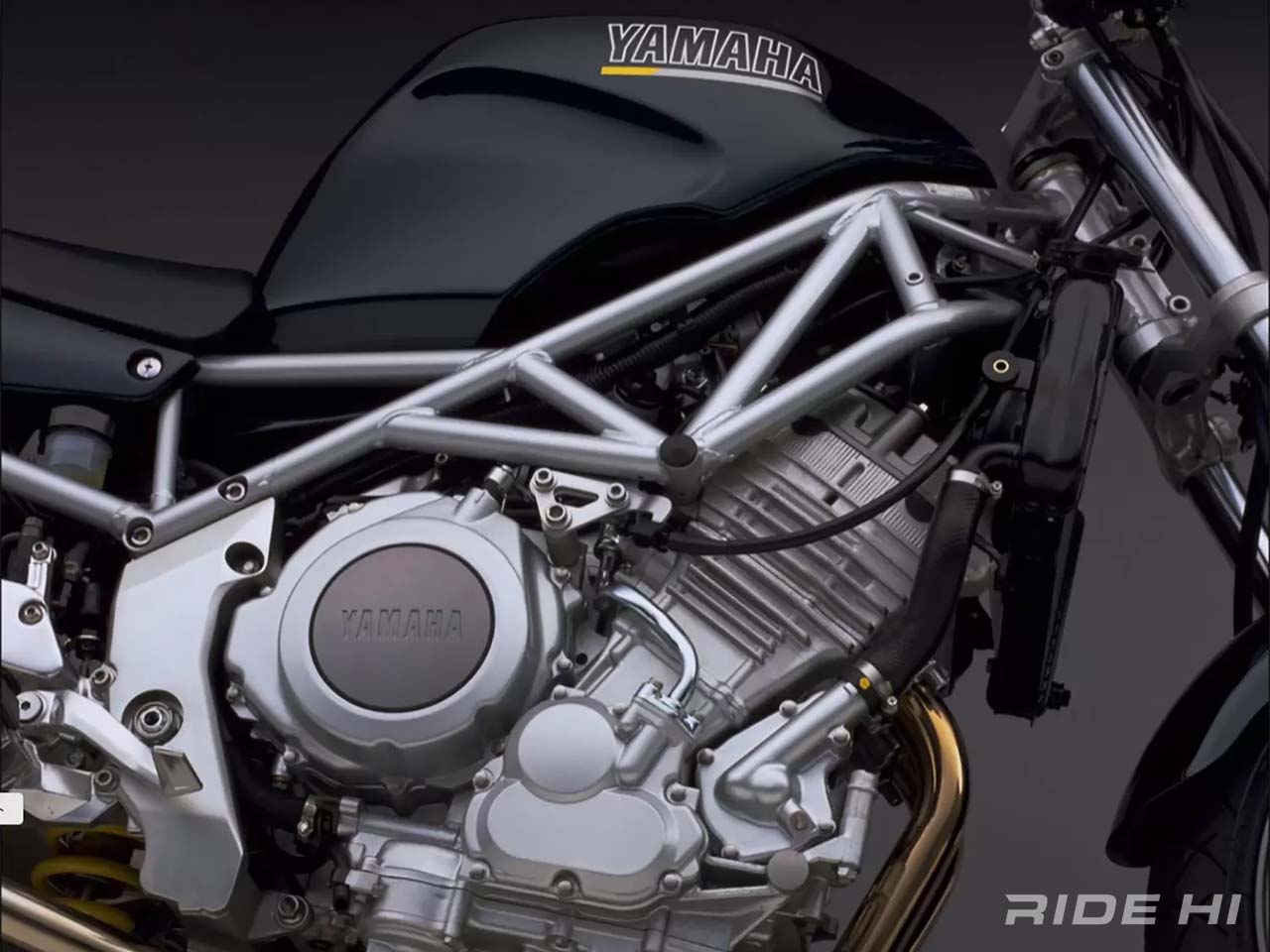 ヤマハTRX850はいま流行りの270°パラツイン先駆車だった！【このバイク ...