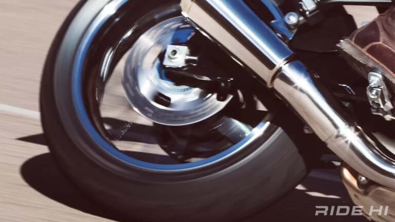 「硬いサスが速いライダーのセッティング」は間違い!?（33ページ目）