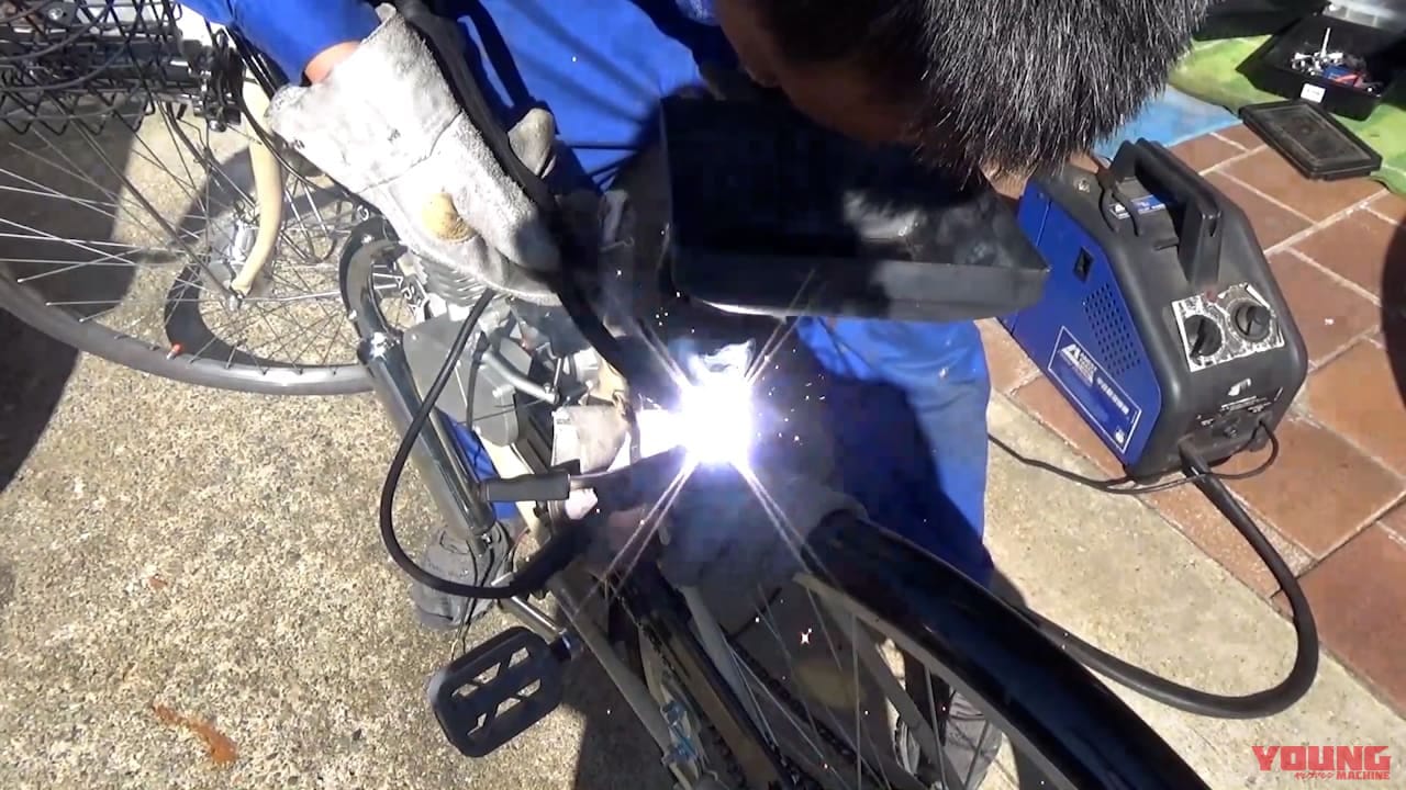 自作モペット製作記 #8|後輪ブレーキ用ステー溶接|ママチャリ改造バイクついに完成! コレが本当の原動機付自転車だっ!!〈自作モペット製作記 #8〉